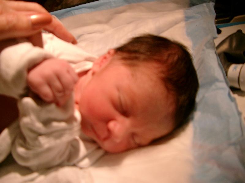 Baby Boy Riat's birth June 21, 2007 Mo Bapt. Hosp 027.jpg